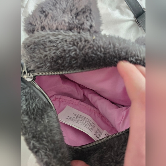 Loungefly Kuromi Figural Plush Crossbody Bag - Picture 9 of 13